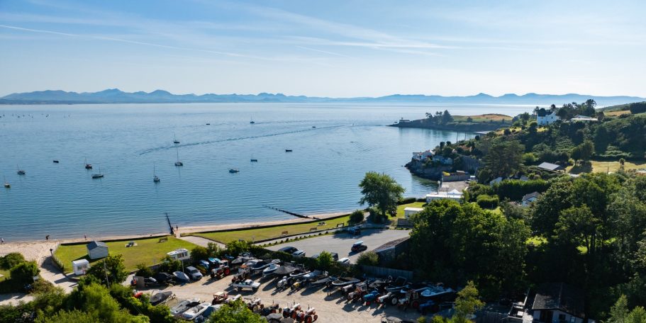 © 2025 Swn y Mor Bungalow Limited.